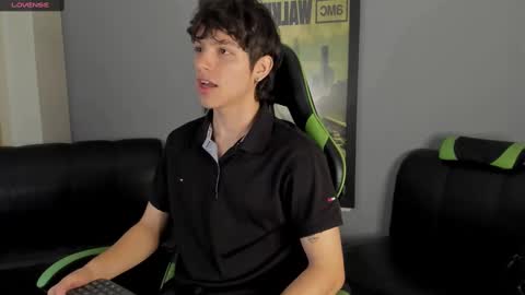 Axel Raven online show from 12/31/24, 04:35