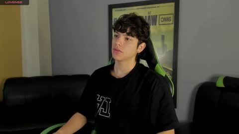 Axel Raven online show from 01/02/25, 02:02