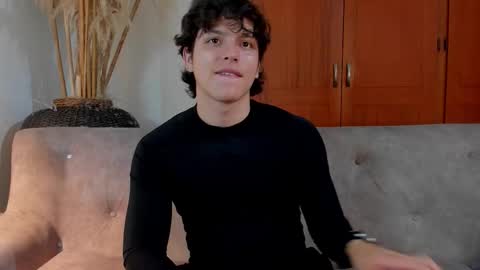 Axel Raven online show from 10/16/25, 07:37