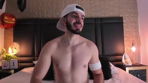 Axel Thompsom online show from 10/16/25, 12:06