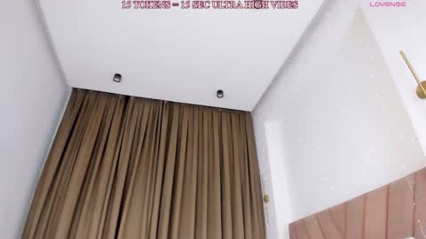 Snapshot of aya_blush chatting on 11/08/25, 05:12 Anyanami online show from 11/08/25, 05:12