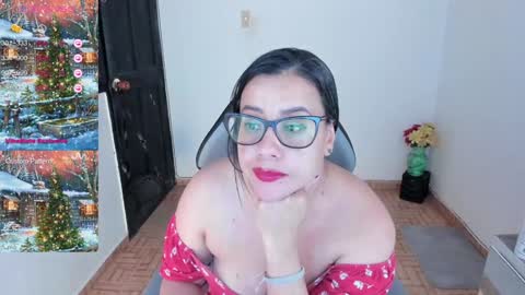 Snapshot of aylaislem chatting on 12/29/24, 04:59 SandyMODELINDEPENDIENT online show from 12/29/24, 04:59