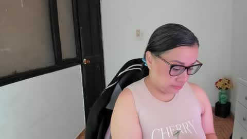 Snapshot of aylaislem chatting on 09/18/25, 12:18 SandyMODELINDEPENDIENT online show from 09/18/25, 12:18