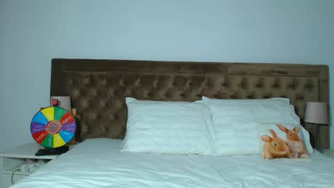 Aylin online show from 10/24/25, 02:08