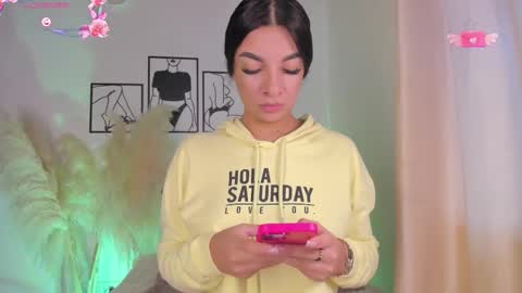 Aylin  online show from 09/20/25, 11:33
