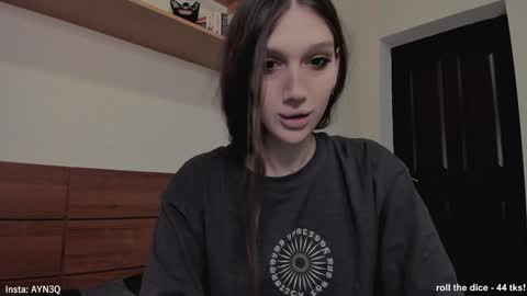 Snapshot of ayn3q chatting on 01/15/25, 10:57 AYNEK fansly online show from 01/15/25, 10:57