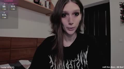 Snapshot of ayn3q chatting on 03/07/25, 02:04 AYNEK fansly online show from 03/07/25, 02:04