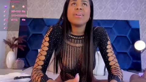 aynaraross1 online show from 11/20/25, 04:23