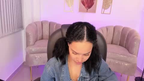 Snapshot of ayshel_cooperr chatting on 10/12/25, 04:11 ayshel_cooperr online show from 10/12/25, 04:11