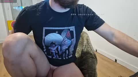 Snapshot of azagal22 chatting on 01/06/25, 08:18 justin online show from 01/06/25, 08:18