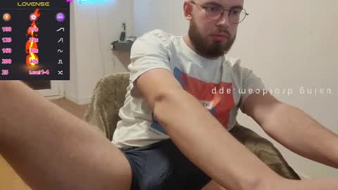 Snapshot of azagal22 chatting on 03/10/25, 06:23 justin online show from 03/10/25, 06:23