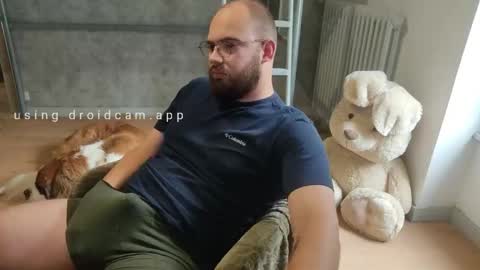 Snapshot of azagal22 chatting on 09/10/25, 01:44 justin online show from 09/10/25, 01:44