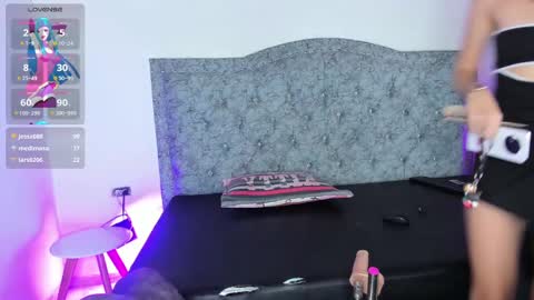 Snapshot of azahaara_ chatting on 01/22/25, 02:04 azah online show from 01/22/25, 02:04