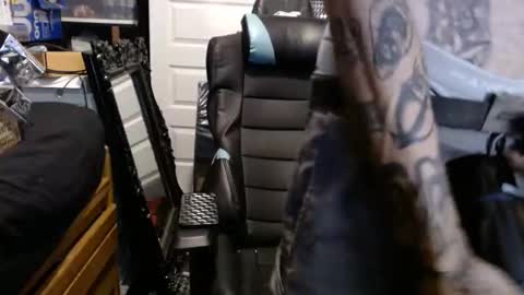 Rider online show from 10/25/25, 07:52