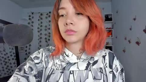 azumi saan online show from 10/11/25, 01:49