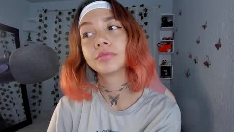 azumi saan online show from 10/25/25, 03:03