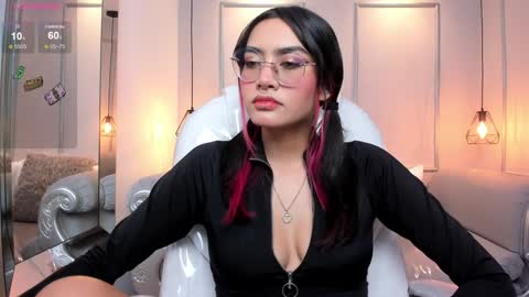 Snapshot of azurakindong chatting on 12/10/24, 07:43 Azura online show from 12/10/24, 07:43