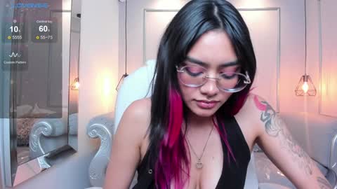 Snapshot of azurakindong chatting on 01/16/25, 01:48 Azura online show from 01/16/25, 01:48