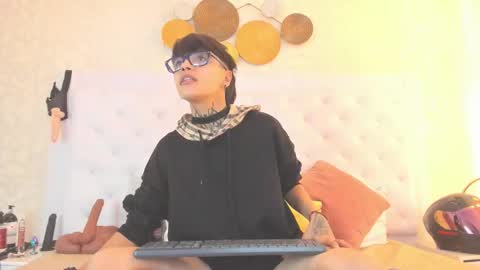 Anny online show from 10/29/25, 03:53