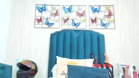 Anny online show from 11/09/25, 04:00