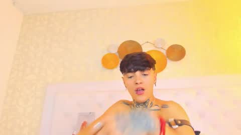 Anny online show from 11/15/25, 04:10