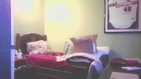 Snapshot of b_johnson530 chatting on 11/17/25, 11:54 b_johnson530 online show from 11/17/25, 11:54