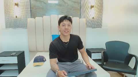 Snapshot of baan_420 chatting on 10/06/25, 10:40 Baan online show from 10/06/25, 10:40
