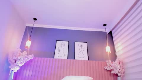 babe_sophiee online show from 10/18/25, 03:09
