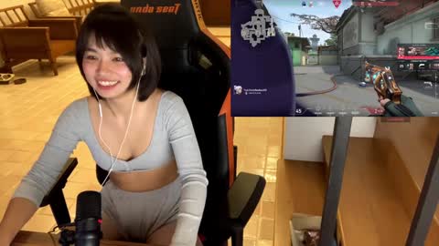 Snapshot of babiej_ chatting on 02/02/25, 06:20 Jialyn online show from 02/02/25, 06:20