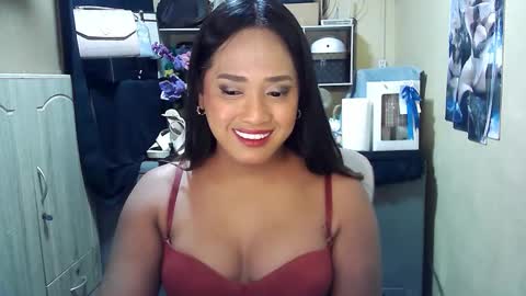 cassandra online show from 10/07/25, 10:18