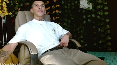 Snapshot of baby_gio chatting on 12/26/24, 10:09 OF GxoXabs online show from 12/26/24, 10:09