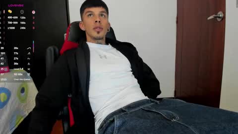 Snapshot of baby_gio chatting on 09/24/25, 09:18 OF GxoXabs online show from 09/24/25, 09:18