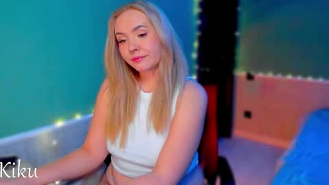 Snapshot of baby_kiku chatting on 11/16/25, 10:59 Heyy Im Kikuuu Im so energetic Catch my vibe online show from 11/16/25, 10:59