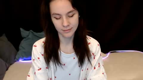 Snapshot of baby_kitte chatting on 12/21/24, 04:52 baby_kitte online show from 12/21/24, 04:52