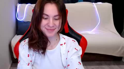 Snapshot of baby_kitte chatting on 01/01/25, 04:39 baby_kitte online show from 01/01/25, 04:39