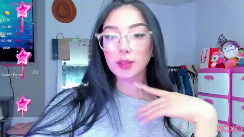 lily online show from 10/06/25, 10:34