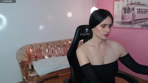 Bella online show from 09/14/25, 12:37