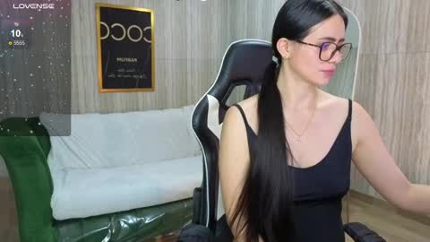 Bella online show from 10/14/25, 08:42