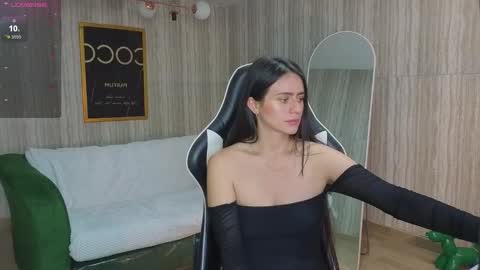 Bella online show from 11/13/25, 08:08