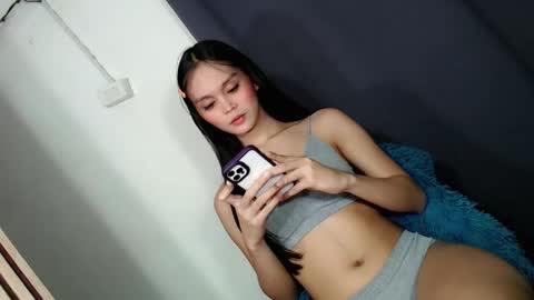 Snapshot of baby_zoexx chatting on 09/16/25, 10:22 baby_zoexx online show from 09/16/25, 10:22