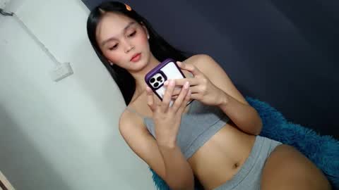 Snapshot of baby_zoexx chatting on 09/19/25, 10:10 baby_zoexx online show from 09/19/25, 10:10