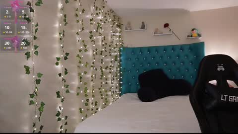 Snapshot of babyangiee chatting on 12/03/24, 01:19 Instagram online show from 12/03/24, 01:19