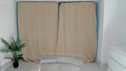 Aylin  online show from 10/14/25, 05:08