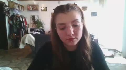 babydemon6 online show from 10/28/25, 01:47