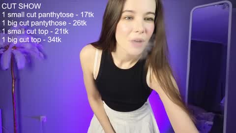 Snapshot of babydi_ chatting on 12/07/24, 12:45 hiii honey im Diana 3 online show from 12/07/24, 12:45