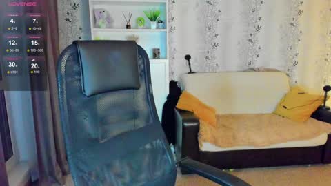 Snapshot of babyfoxyy chatting on 12/06/24, 03:08 maddy online show from 12/06/24, 03:08