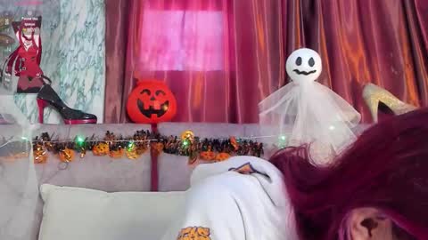 Snapshot of babylissie chatting on 10/17/25, 01:46 babylissie online show from 10/17/25, 01:46