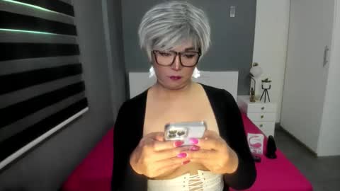 YOUR GODDESS BABYLONIA  online show from 10/25/25, 02:41