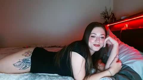 Snapshot of babyred23 chatting on 01/20/25, 04:43 BabyRed23 online show from 01/20/25, 04:43