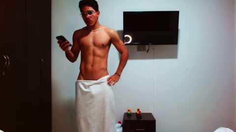Snapshot of babysebasxxx chatting on 10/26/25, 12:38 sebas online show from 10/26/25, 12:38